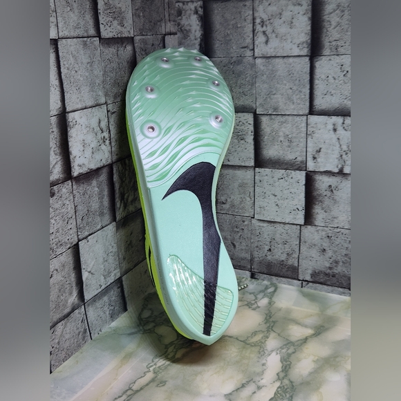 Nike ZoomX Dragonfly Track &Field Volt Distance Spikes Size 10.5 - Picture 7 of 9